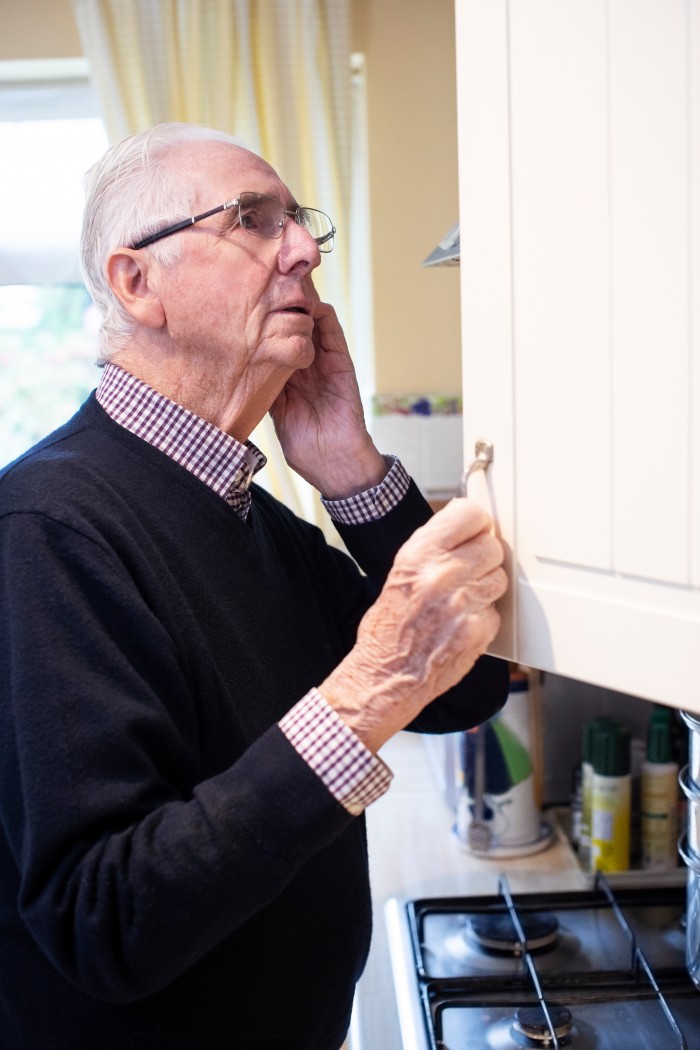 Les pertes de mémoire immédiates au début de la maladie d’Alzheimer