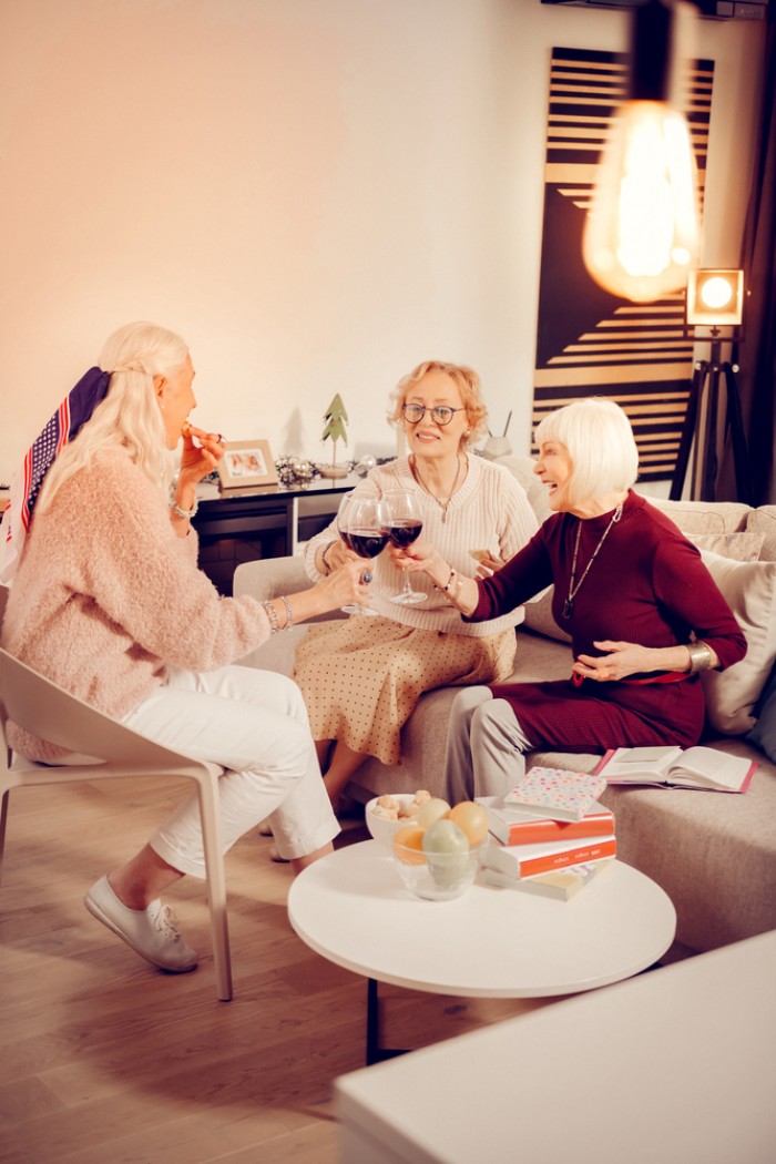 Quels sont les avantages de la colocation entre seniors ?
