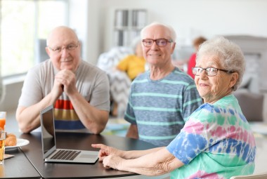 Avantages et inconvénients des résidences seniors modernes