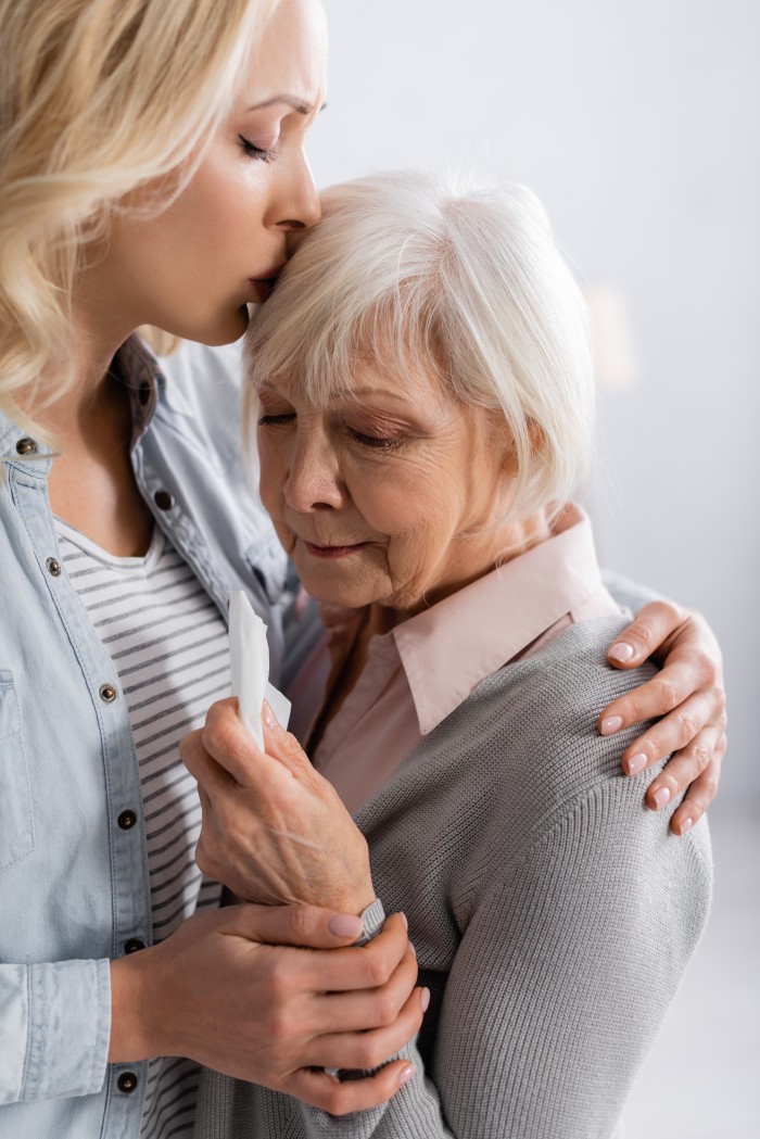 Pourquoi choisir l’accueil séquentiel en EHPAD pour seniors et aidants