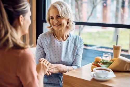Séance d'orthophonie pour Alzheimer